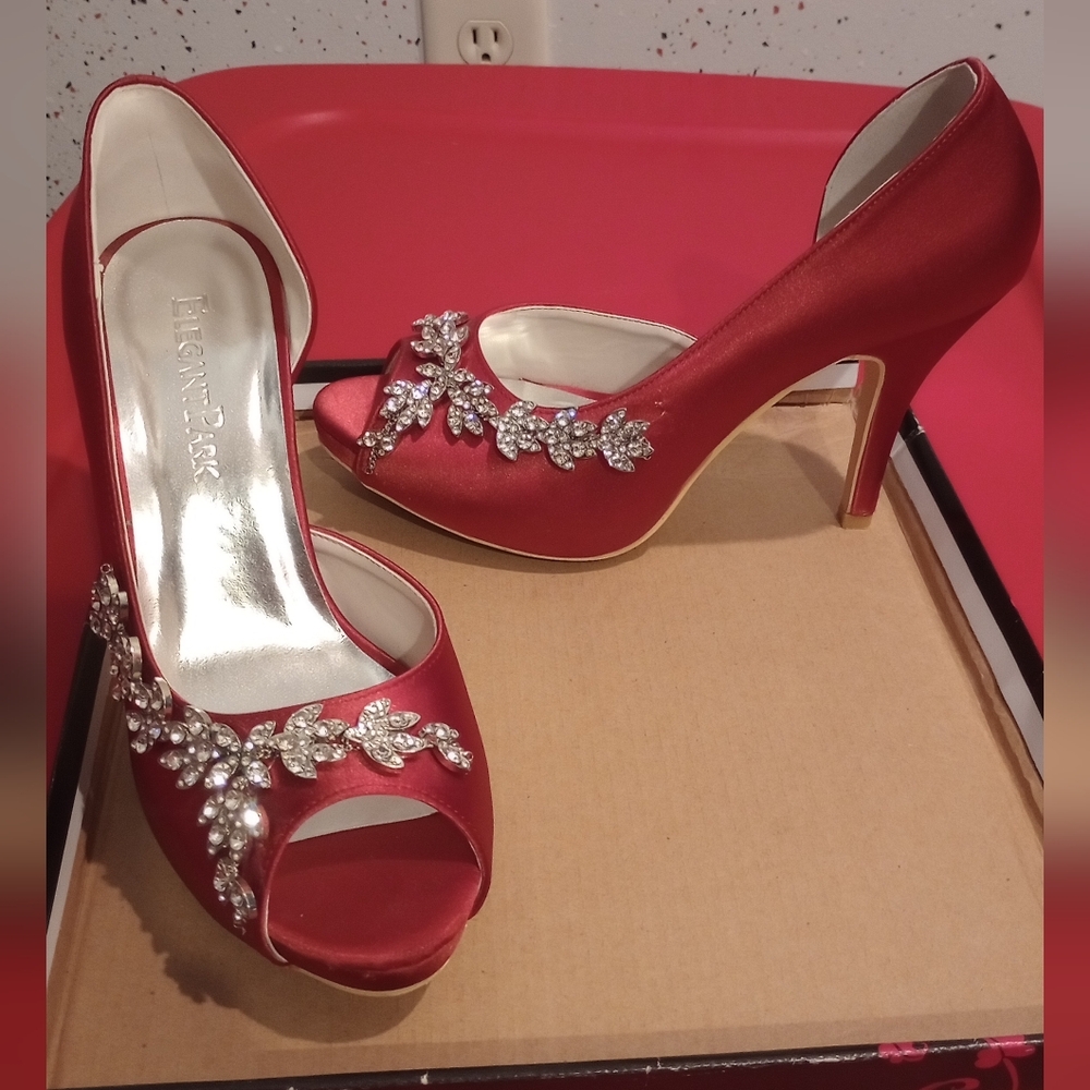 Elegant Park heels